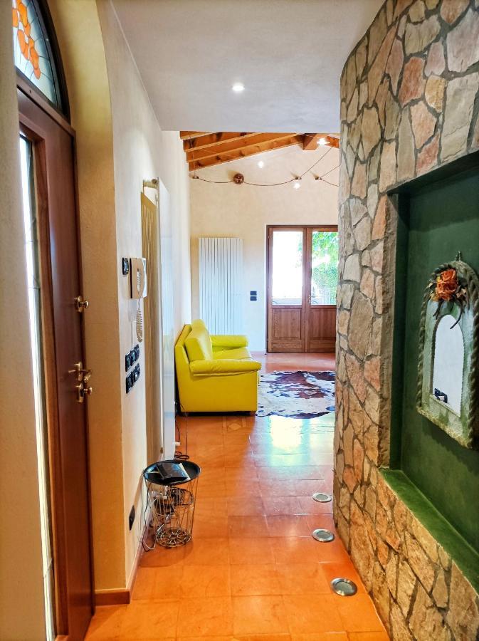 Villa Fior Di Loto 利莫内-苏尔加达 外观 照片